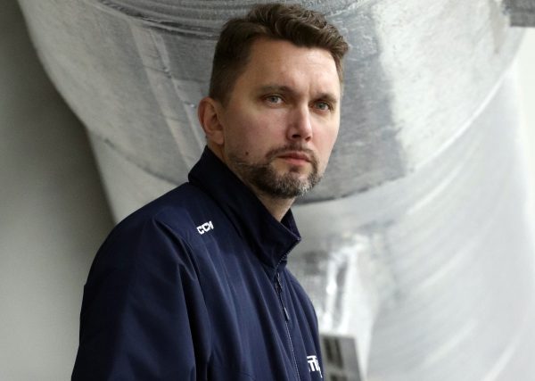 Евгений Забуга сообщил, что на новой Ледовой арене сначала сыграет «Чайка»